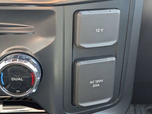 Used 2025 Ford F150 Raptor AWD/4WD image 25