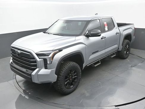 New 2026 Toyota Tundra SR5 AWD/4WD image 30