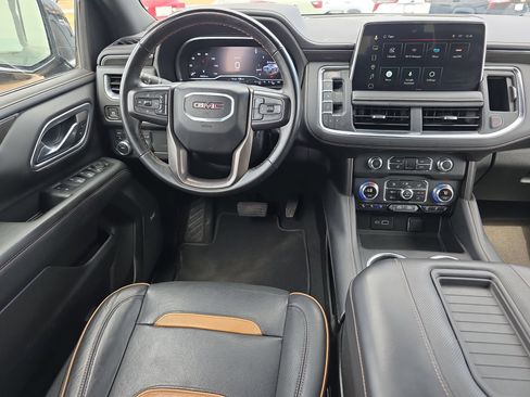 Used 2023 GMC Yukon XL AT4 w/ AT4 Premium Package AWD/4WD image 14