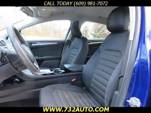 Used 2014 Ford Fusion SE image 21