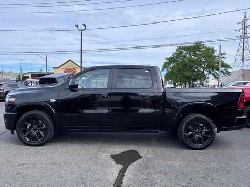 New 2026 RAM 1500 Laramie AWD/4WD image 4