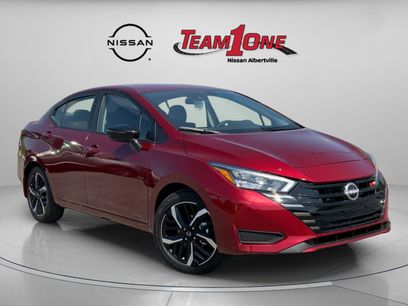 New 2025 Nissan Versa SR w/ Trunk Package