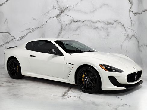 Used 2012 Maserati GranTurismo MC image 4