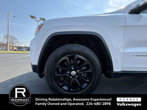 Used 2015 Jeep Grand Cherokee Limited w/ Trailer Tow Group IV AWD/4WD image 12