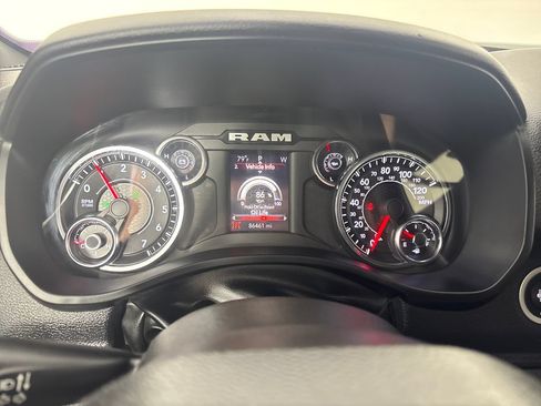 Used 2022 RAM 1500 Big Horn AWD/4WD image 29