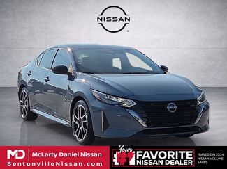 Used 2025 Nissan Sentra SR FWD video 1