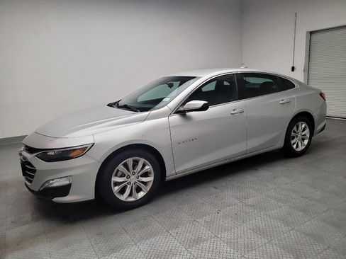 Used 2022 Chevrolet Malibu LT FWD image 2