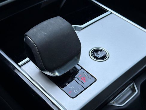 Used 2024 Land Rover Range Rover SE AWD/4WD image 26