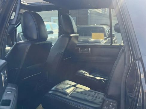 Used 2016 Lincoln Navigator L Select image 23