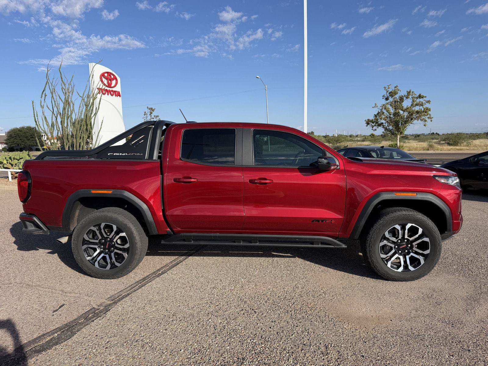 Used 2025 GMC Canyon AT4 w/ Nightfall Edition AWD/4WD image 7