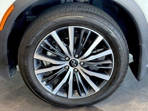 Used 2023 INFINITI QX60 Sensory w/ Vision Package image 39