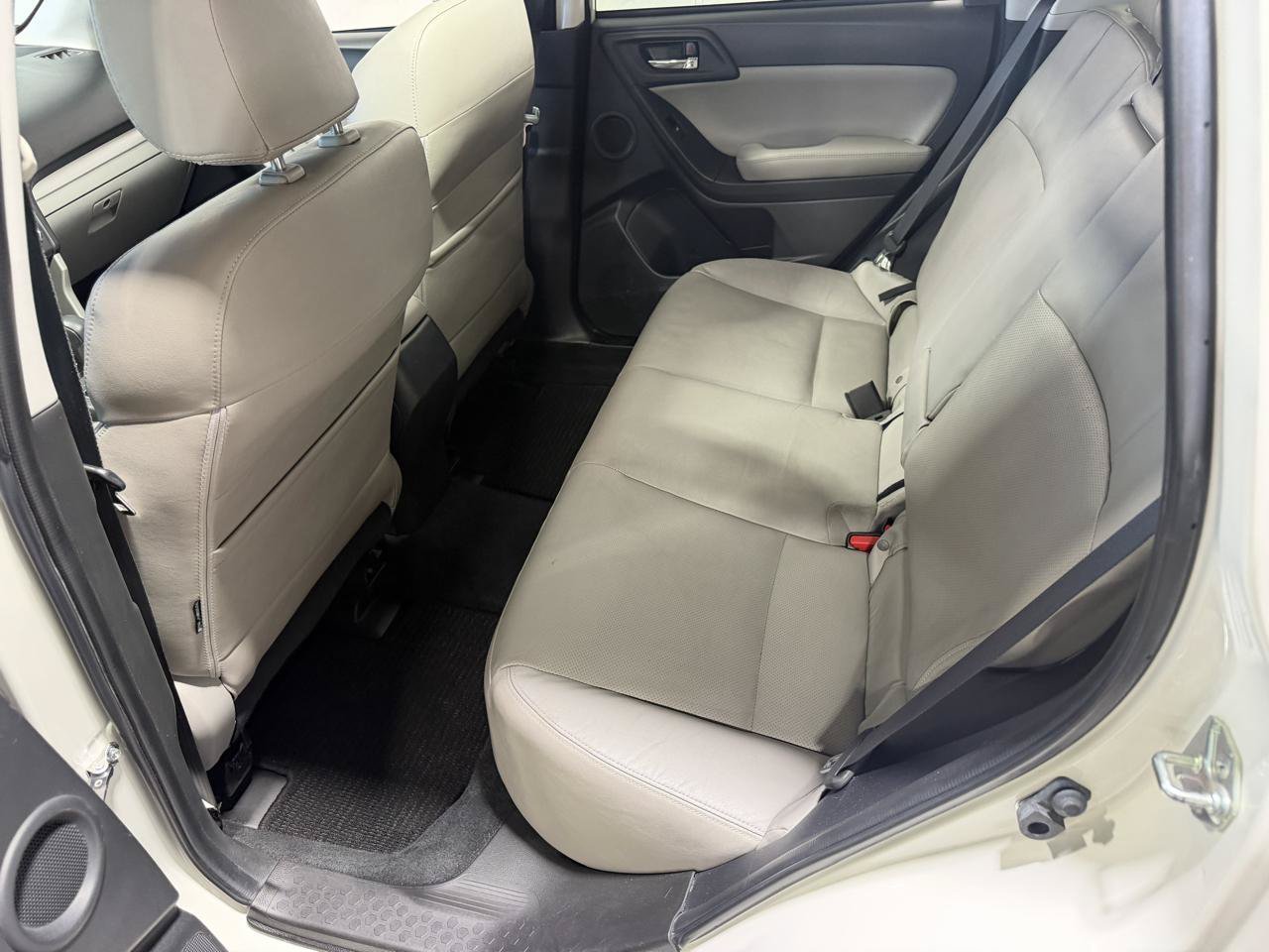 Used 2015 Subaru Forester 2.5i Limited AWD/4WD image 21