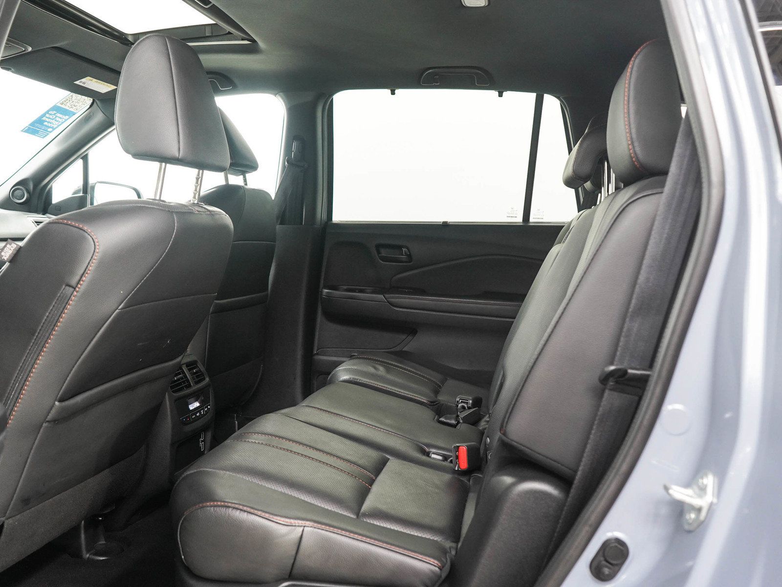 Used 2022 Honda Pilot TrailSport image 16