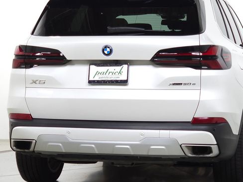 Used 2026 BMW X5 xDrive50e w/ Premium Package AWD/4WD image 10