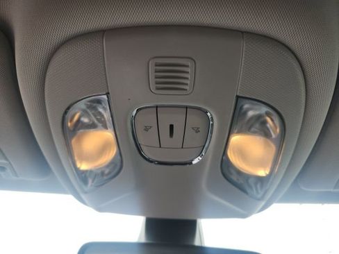 Used 2019 Jeep Compass Limited image 28