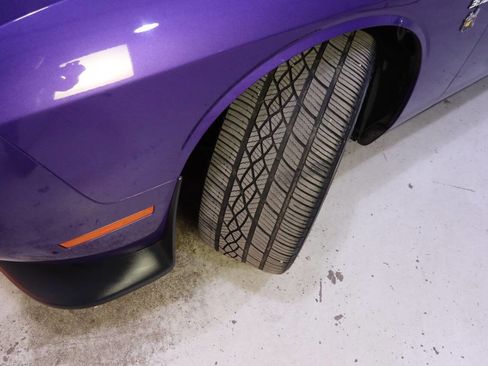 Used 2019 Dodge Challenger R/T Scat Pack w/ Shaker Package image 11