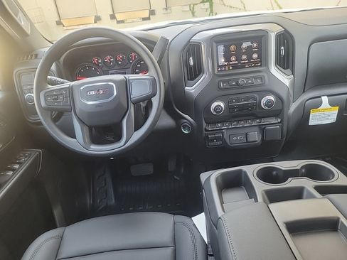 New 2025 GMC Sierra 2500 Pro w/ Convenience Package image 15