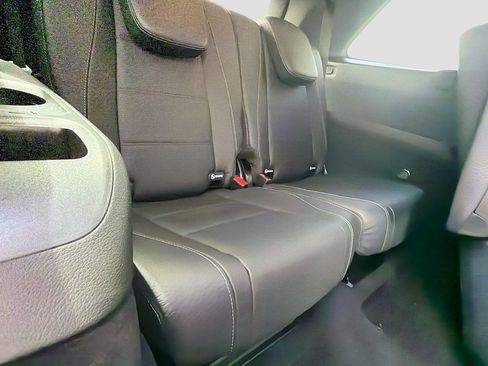 Used 2025 Mercedes-Benz GLS 450 4MATIC image 22
