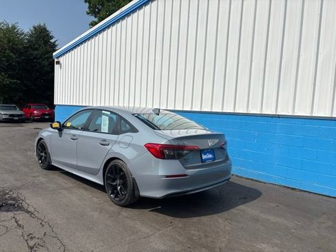 Used 2024 Honda Civic Sport image 6