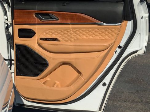 Used 2024 Jeep Grand Cherokee Summit image 35