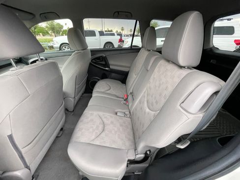 Used 2012 Toyota RAV4 FWD w/ Value Pkg image 18