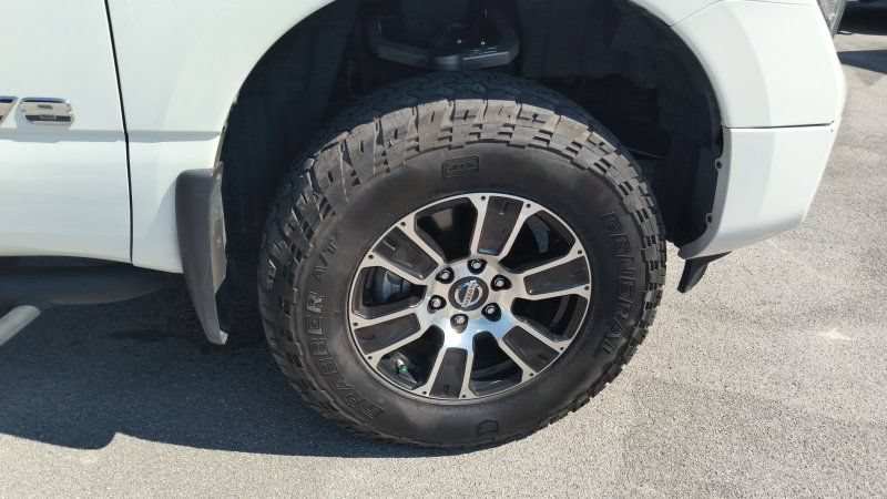 Used 2020 Nissan Titan SV w/ SV Convenience Package AWD/4WD image 22