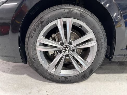 Used 2024 Volkswagen Jetta SE FWD image 42