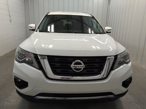 Used 2017 Nissan Pathfinder SL AWD/4WD image 14