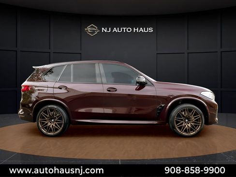 Used 2021 BMW X5 M AWD/4WD image 10