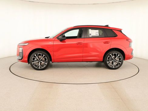 New 2026 Audi Q3 quattro 2.0T AWD/4WD image 2