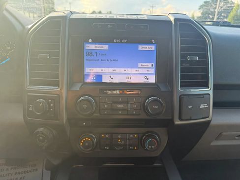 Used 2018 Ford F150 XLT w/ Equipment Group 302A Luxury AWD/4WD image 11
