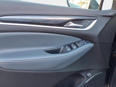 Used 2022 Buick Enclave Essence w/ Experience Buick Package image 7