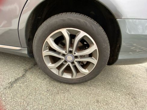 Used 2017 Mercedes-Benz C 300 4MATIC Sedan image 22