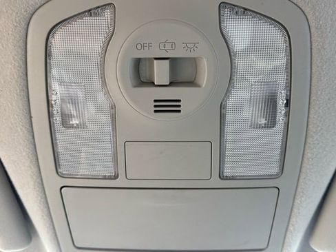 Used 2012 Toyota Prius V Three image 24