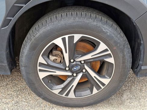 Used 2024 Subaru Crosstrek 2.0i Premium image 5