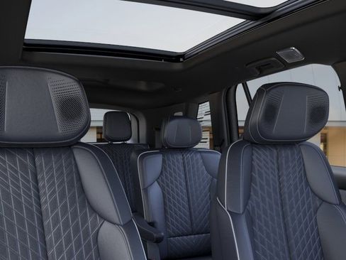 New 2026 Cadillac Vistiq Premium Luxury AWD/4WD image 24