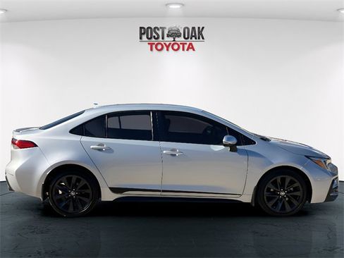 Used 2024 Toyota Corolla SE image 8