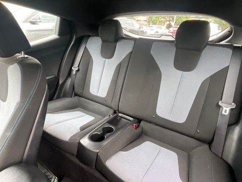 Used 2019 Hyundai Veloster 2.0 FWD image 24