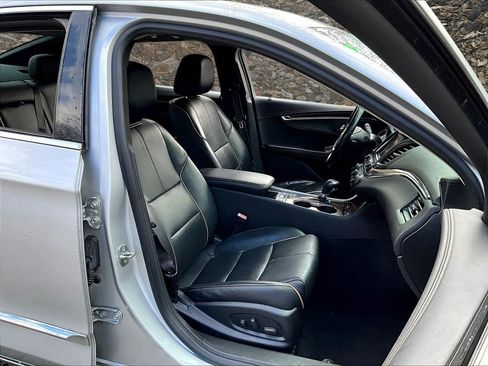 Used 2015 Chevrolet Impala LTZ FWD image 7