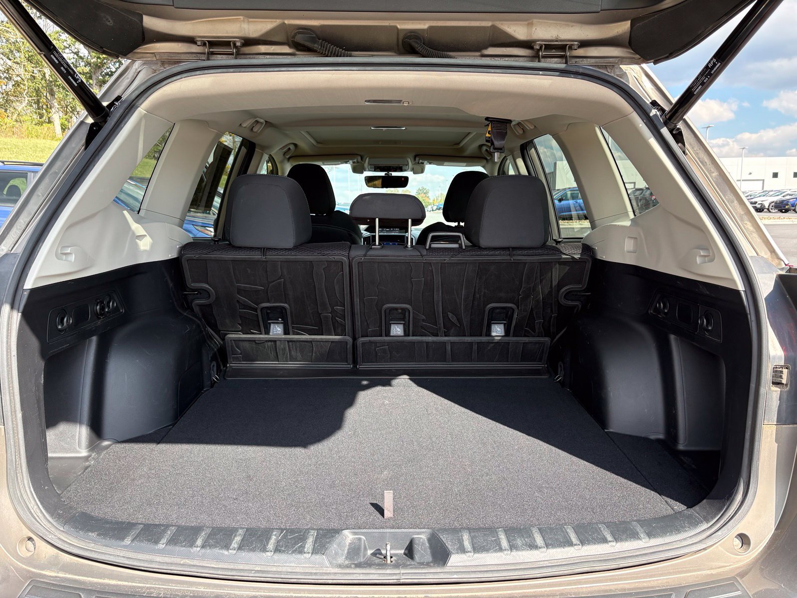 Used 2019 Subaru Forester Premium AWD/4WD image 12