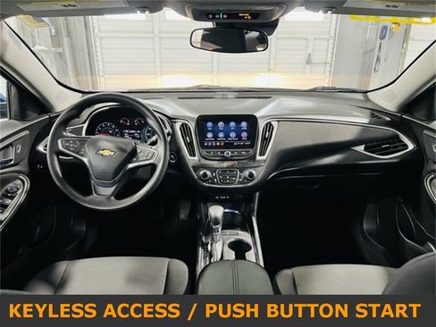 Used 2023 Chevrolet Malibu LT image 4