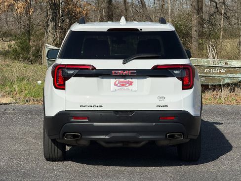 Used 2023 GMC Acadia SLE w/ Driver Convenience Package image 7