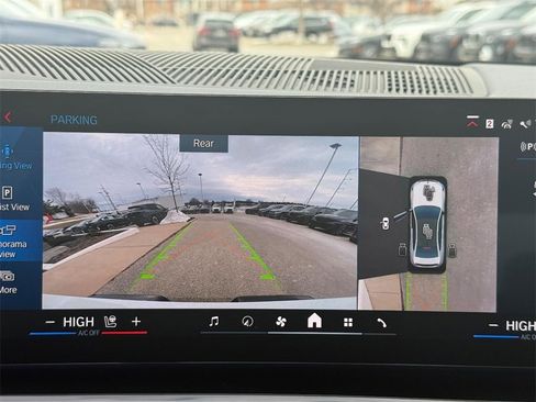 Used 2025 BMW M5 w/ Carbon Package image 18