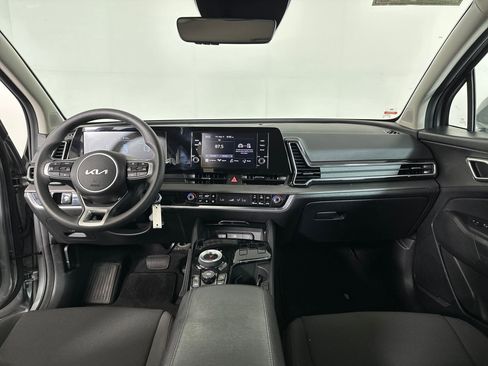 Used 2023 Kia Sportage LX image 12