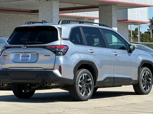 New 2026 Subaru Forester Premium AWD/4WD image 3