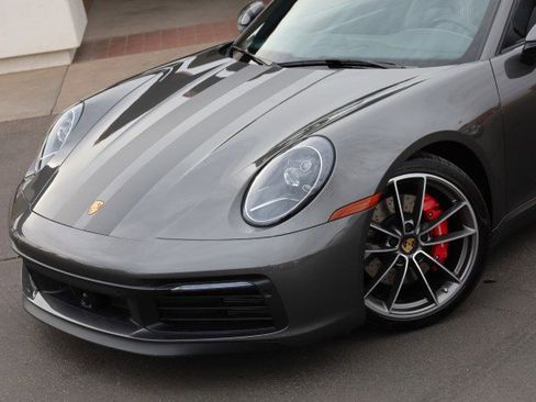 Used 2020 Porsche 911 Carrera S image 6