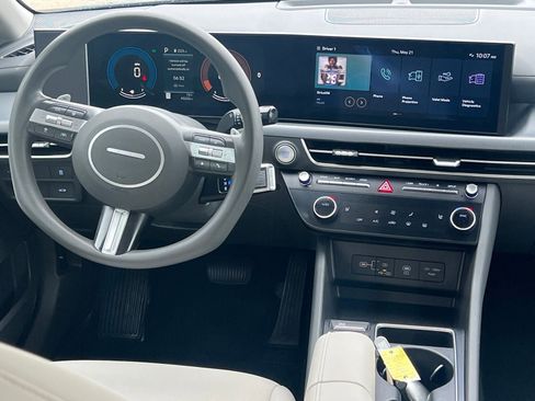 Certified 2025 Hyundai Sonata SEL FWD image 19