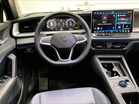 New 2026 Volkswagen Tiguan SE image 15
