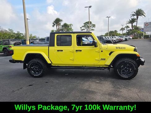 Used 2023 Jeep Gladiator Sport AWD/4WD image 8