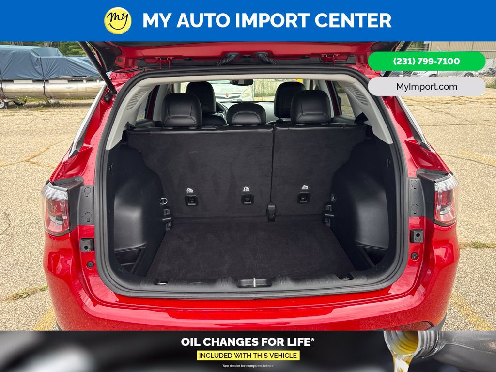 Used 2018 Jeep Compass Latitude w/ Popular Equipment Group AWD/4WD image 27